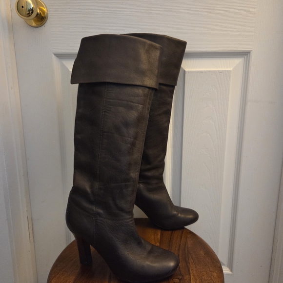 Steve Madden Shoes - Elegant Steve Madden Leather Brown Knee-High Boots